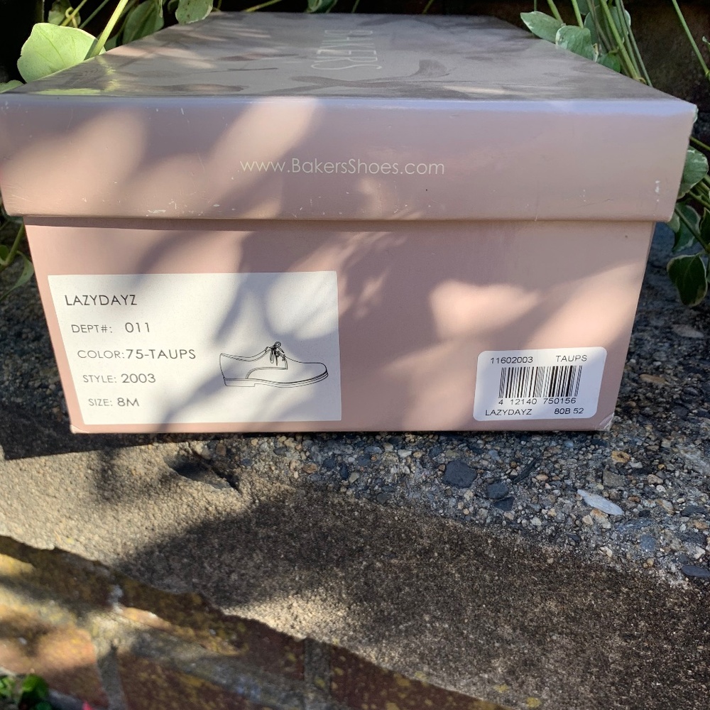 Women’s Tie shoe